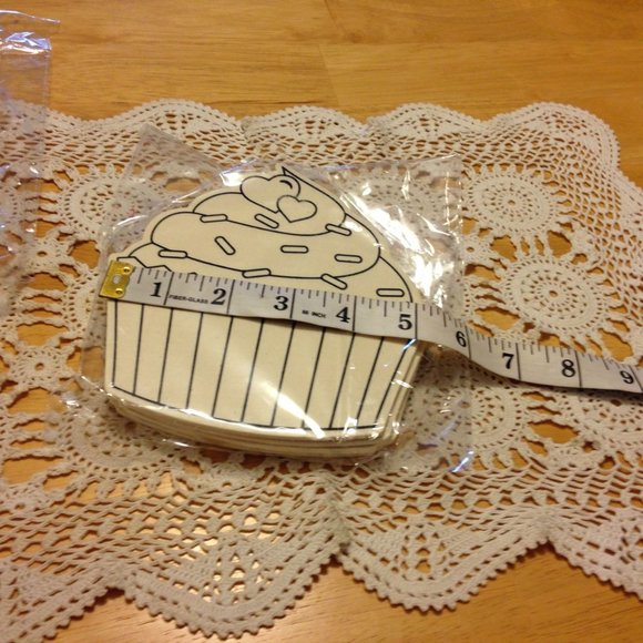 Thin Cut Outs - 53 pieces - Class crafts projects, art, teacher resources - Picture 9 of 9